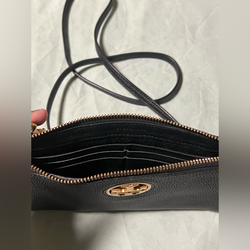 Tory Burch CARSON Black Leather Zip Top Crossbody Handbag Bag - Picture 5 of 13
